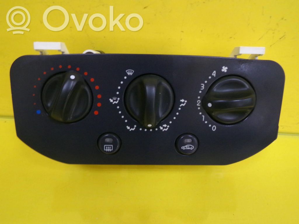 Renault Clio II Interior fan control switch 