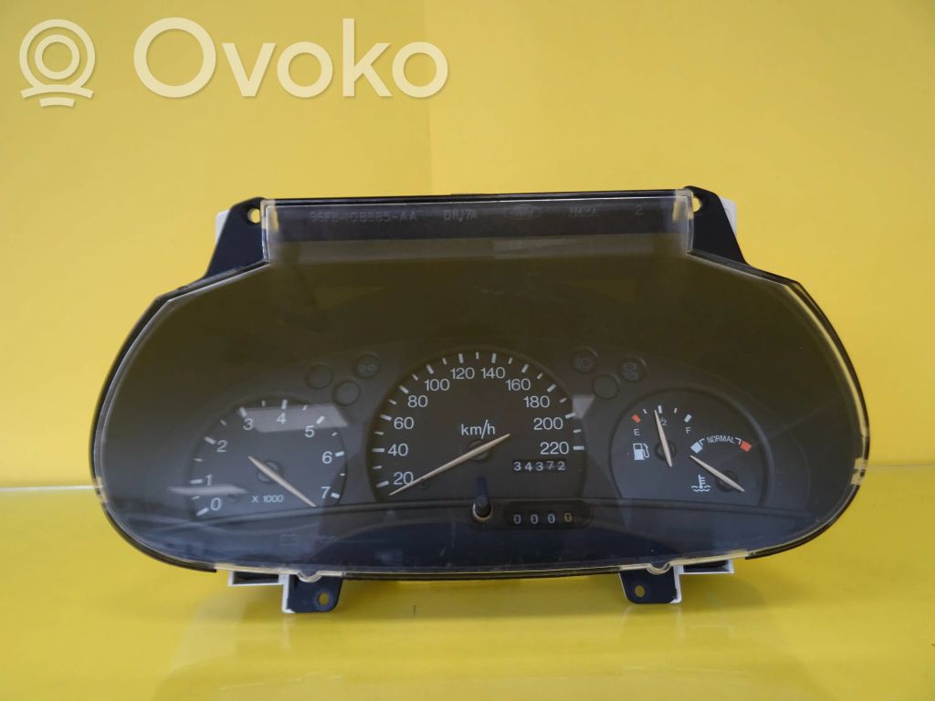 Ford Escort Speedometer (instrument cluster) 
