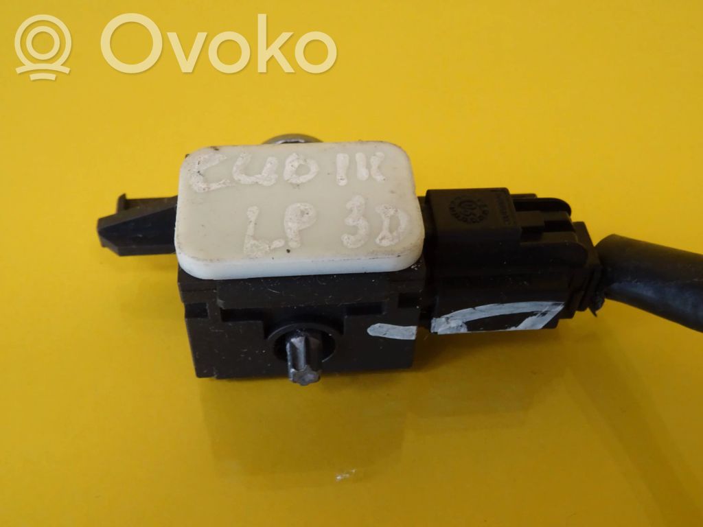 Renault Clio II Airbag deployment crash/impact sensor 