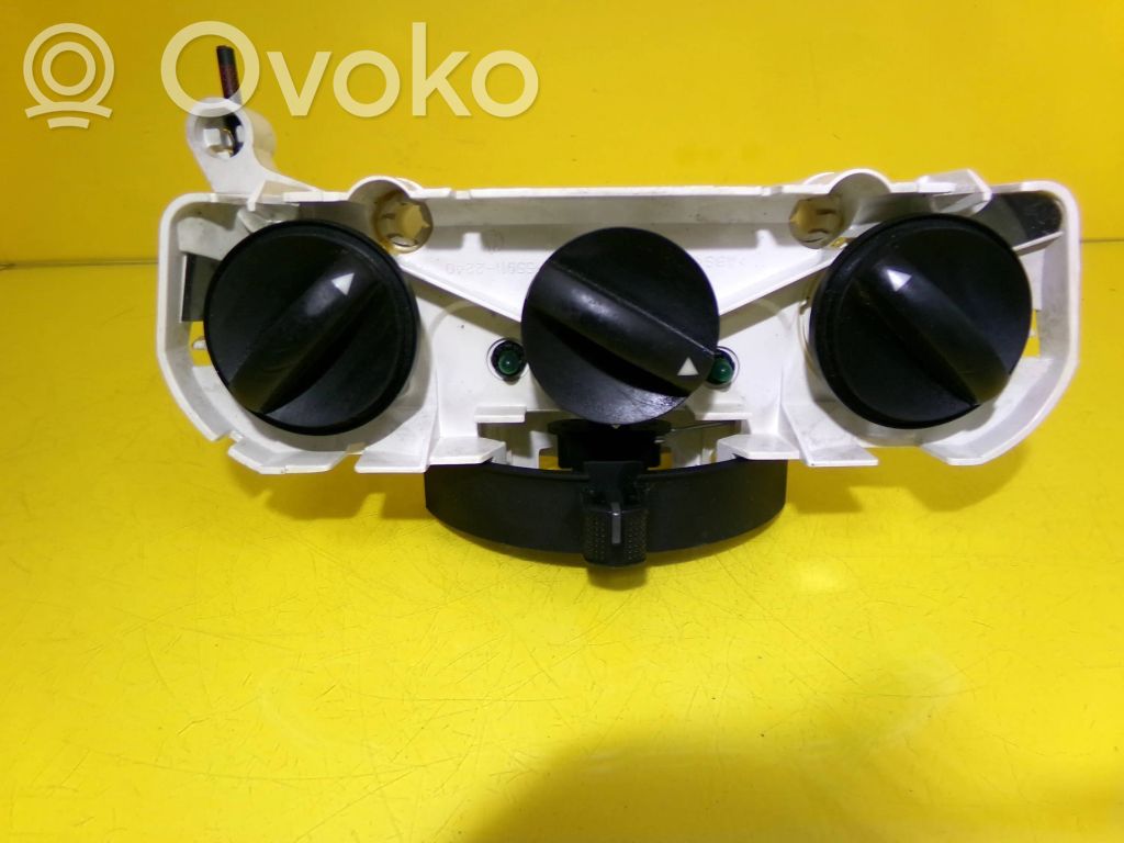 Toyota Corolla Verso E121 Interior fan control switch 