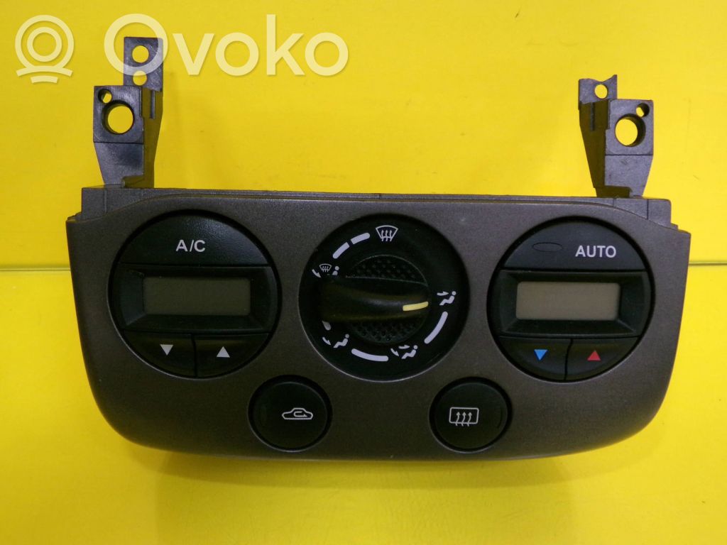 Nissan Primera Climate control unit 