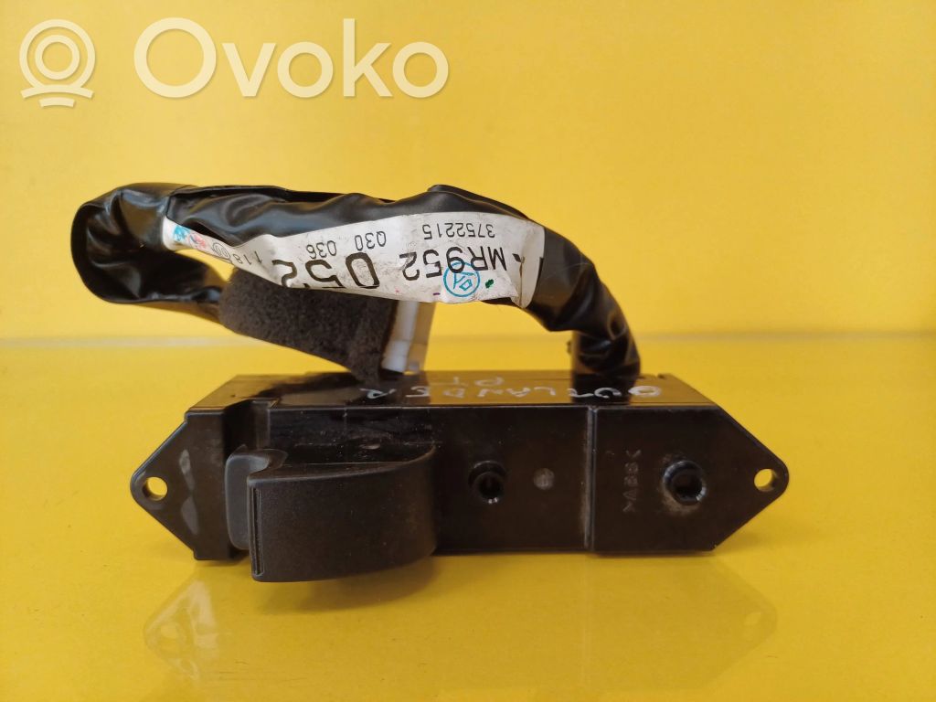 Mitsubishi Outlander Electric window control switch 