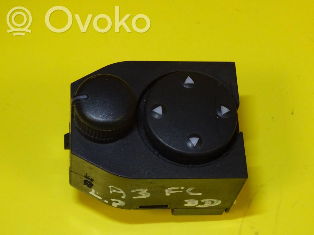 Audi A3 S3 8P Wing mirror switch 