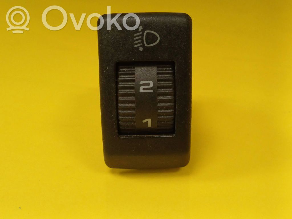 Volkswagen Golf II Przycisk / Pokrętło regulacji świateł 