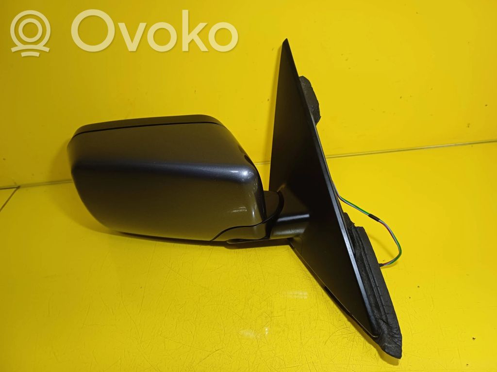 Front door electric wing mirror