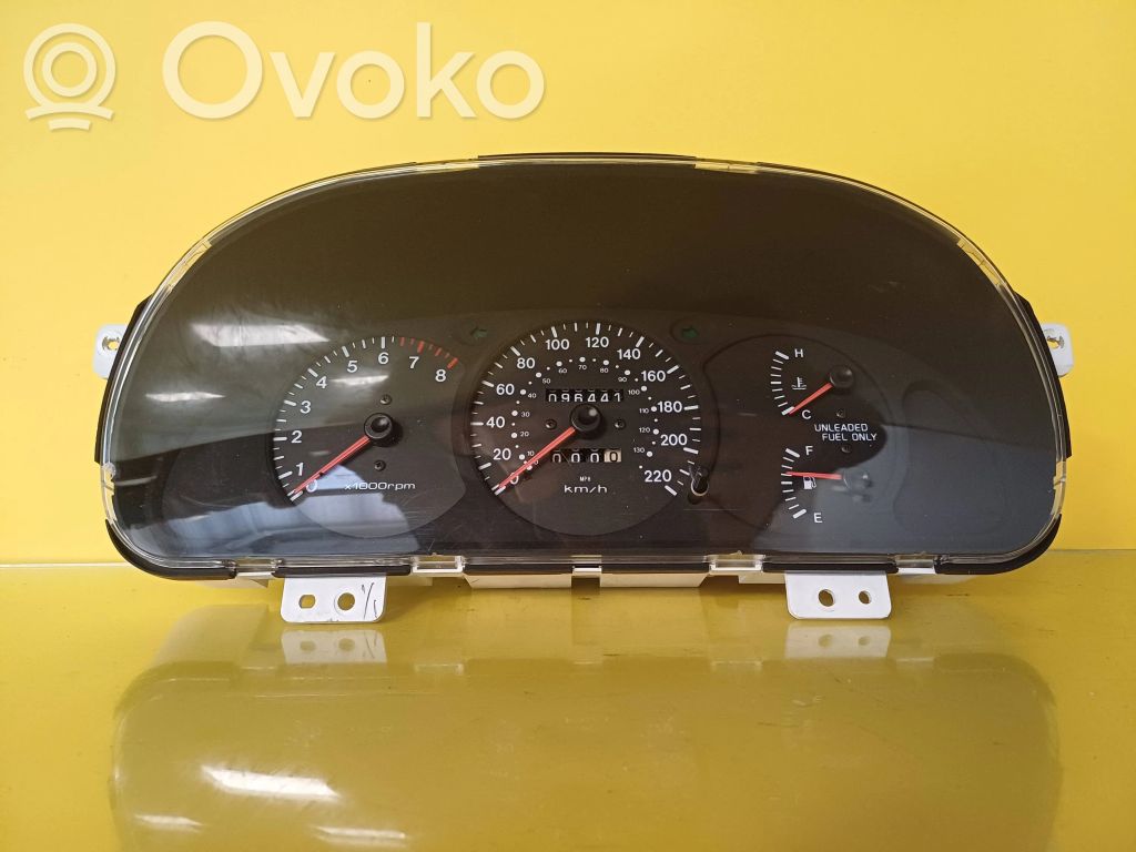 KIA Shuma Spidometrs (instrumentu panelī) 