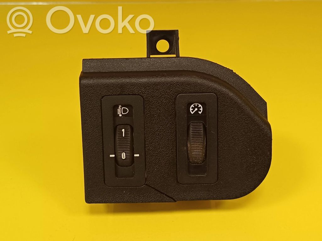 Headlight level height control switch   13934209,613113934209