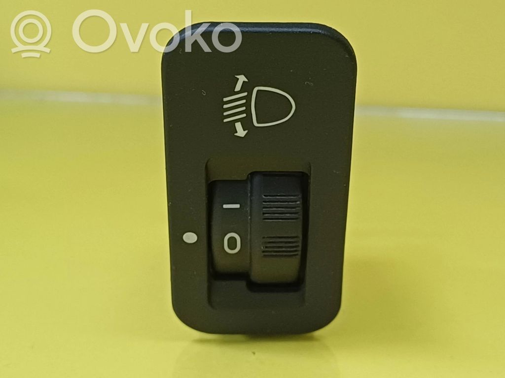 Peugeot 206 Headlight level height control switch 