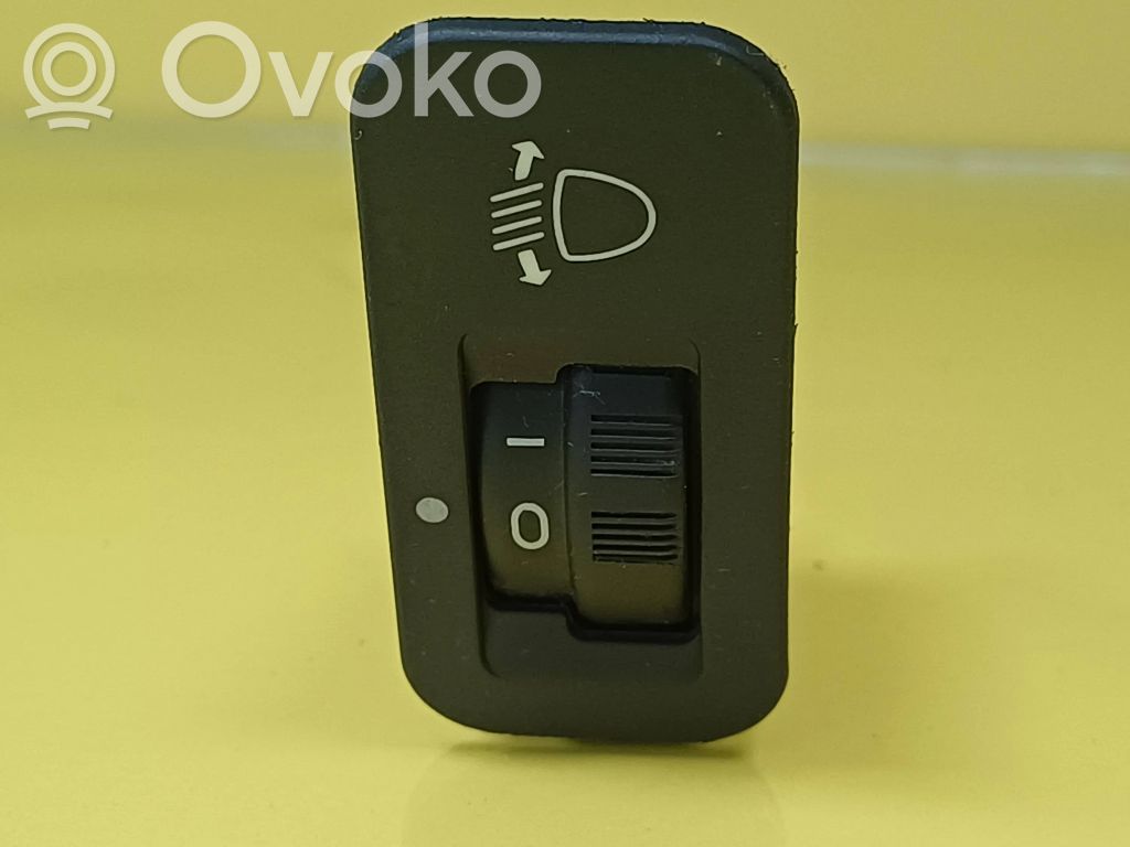 Peugeot 206 Headlight level height control switch 