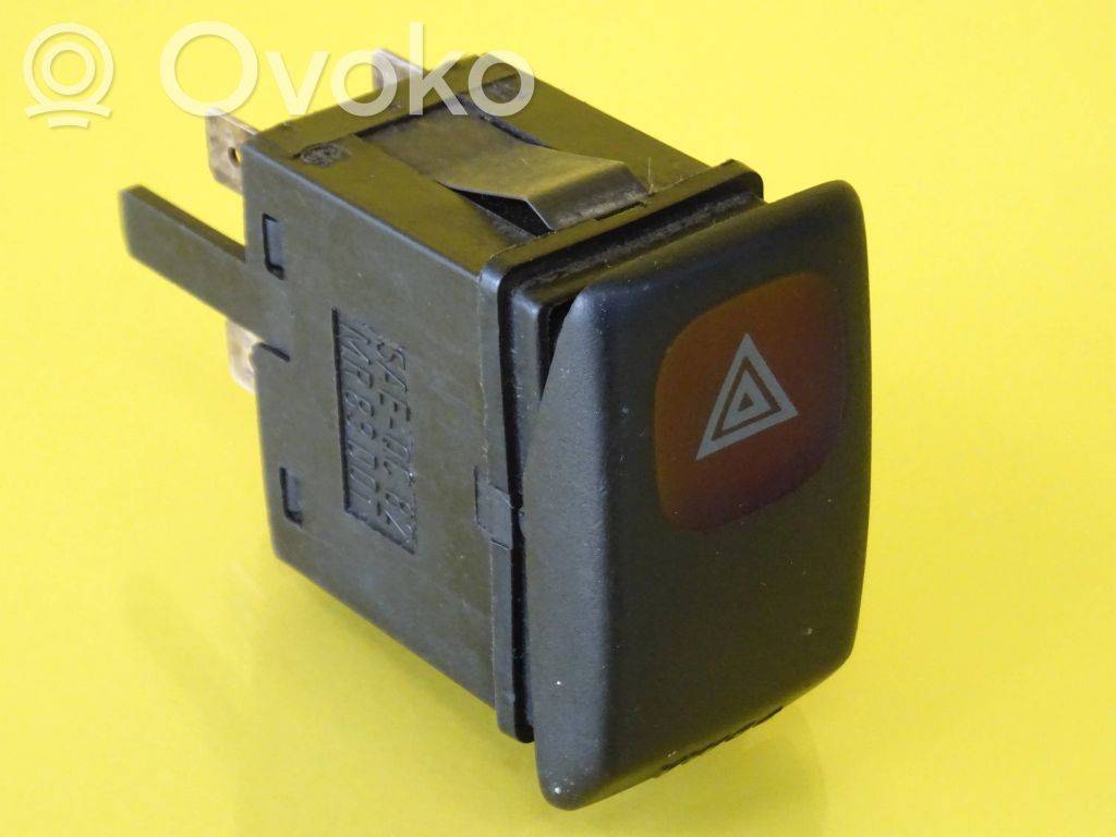 Volkswagen Golf II Hazard light switch 