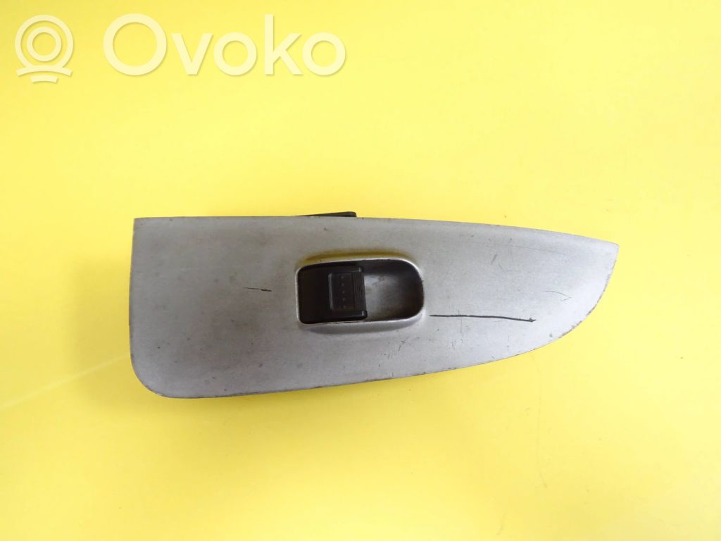 Honda CR-V Electric window control switch 