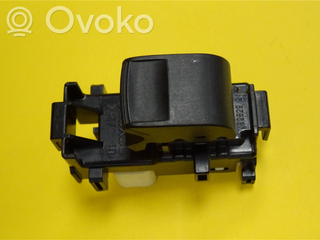 Toyota Auris 150 Electric window control switch 