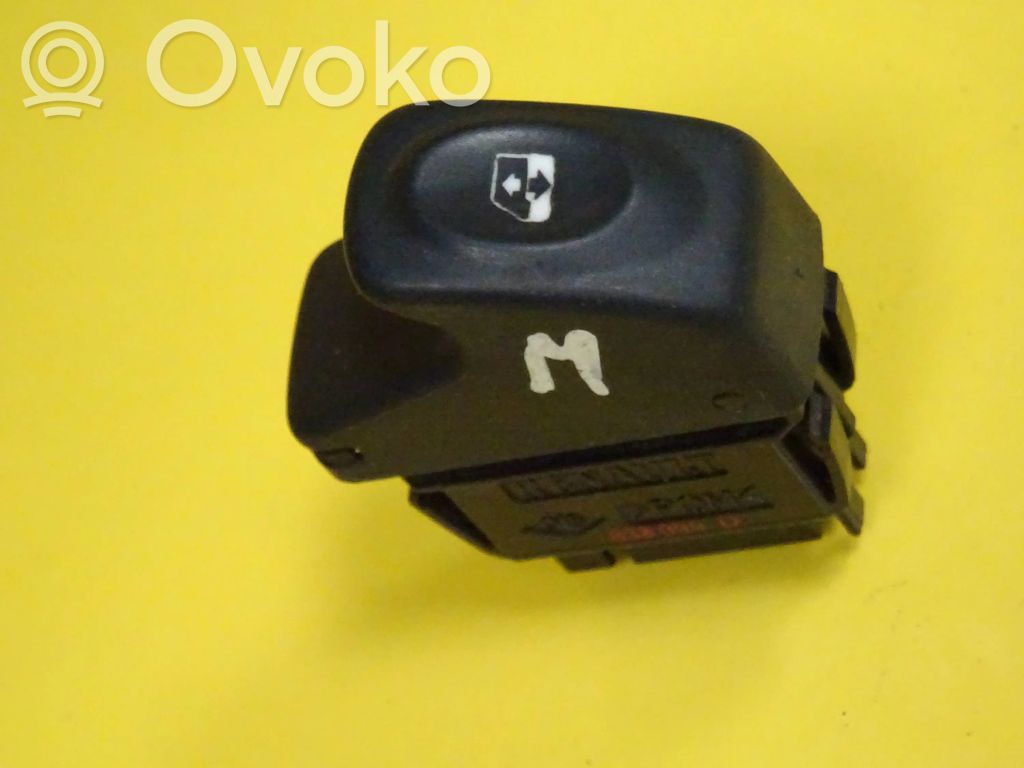 Electric window control switch   838099D