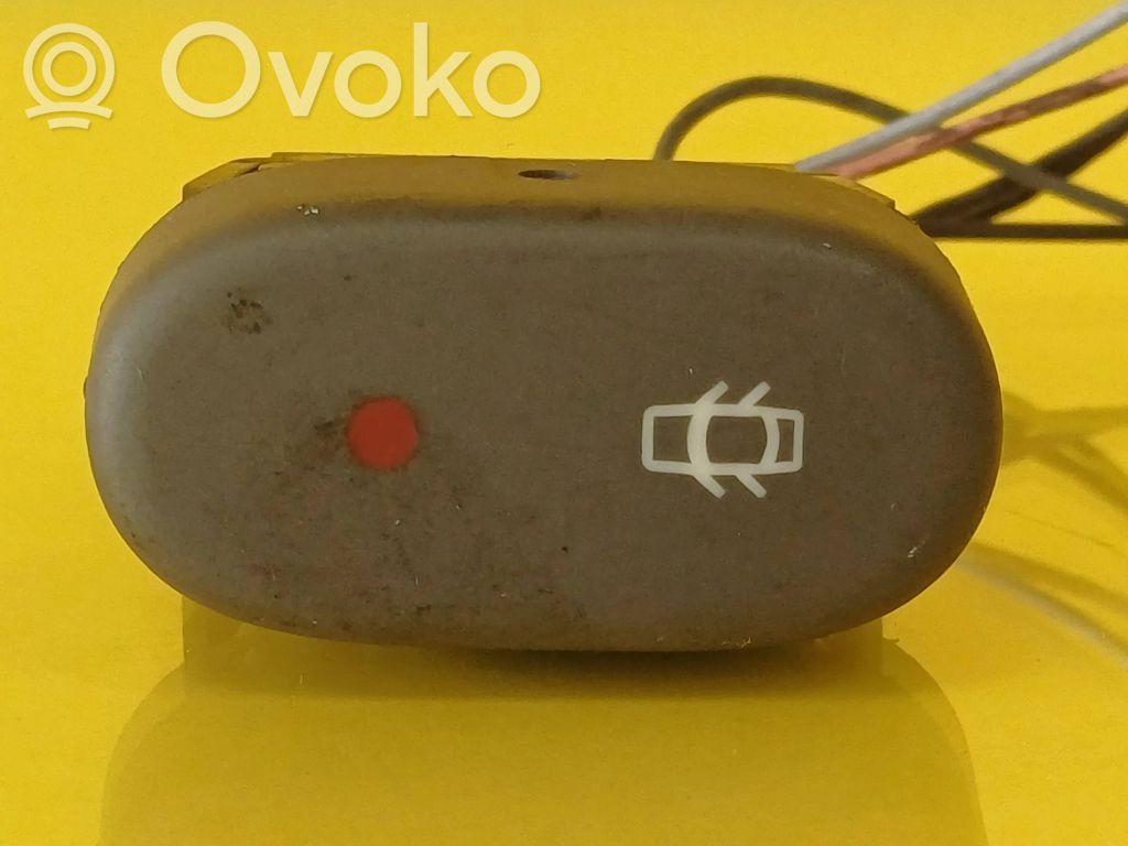 Renault Clio II Central locking switch button 