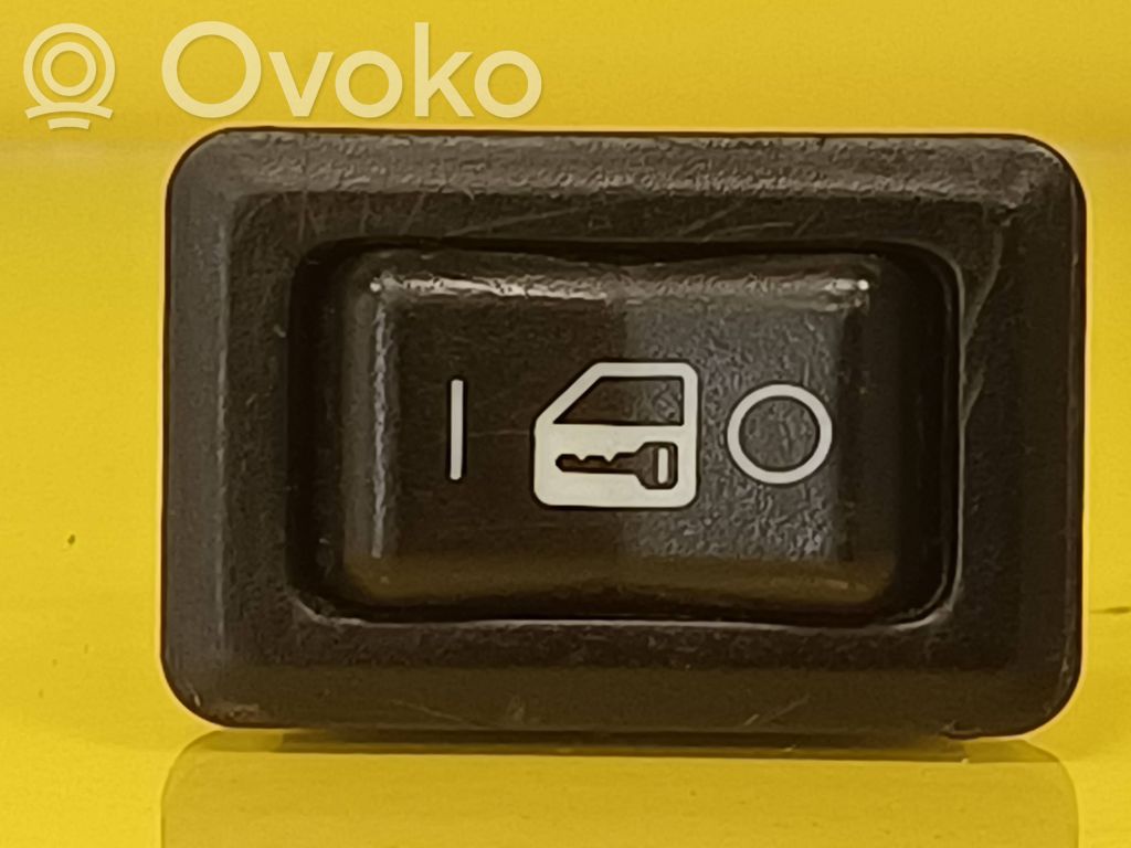 Mitsubishi Carisma Central locking switch button 