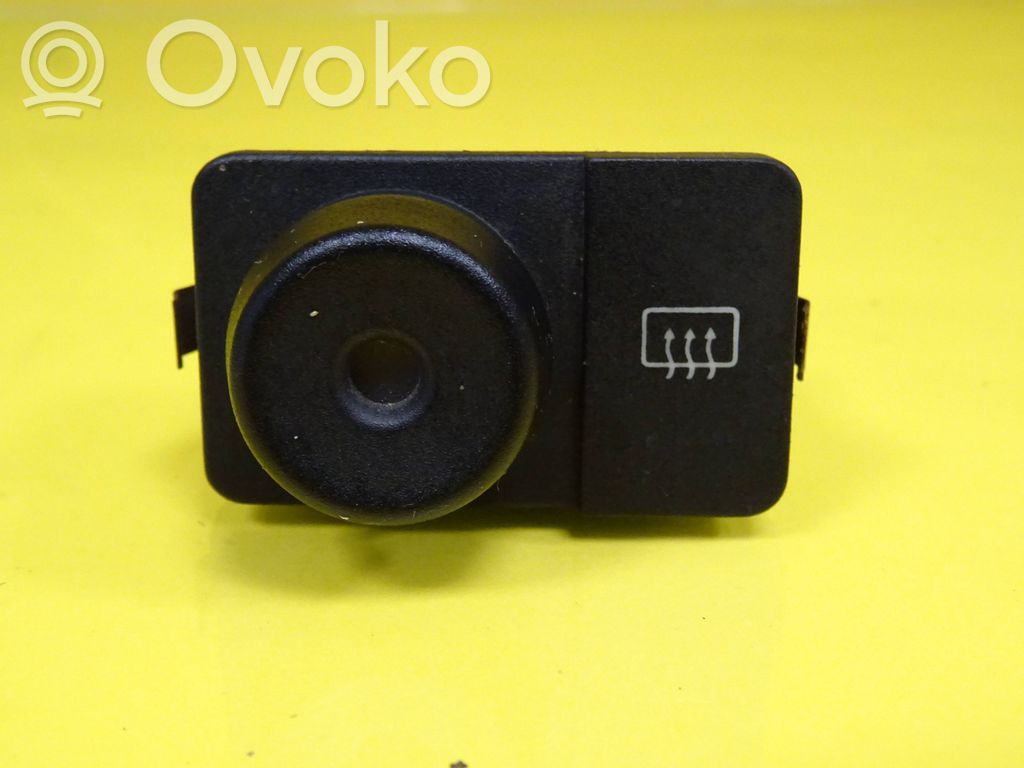 Ford Fiesta Windscreen/window heater switch 