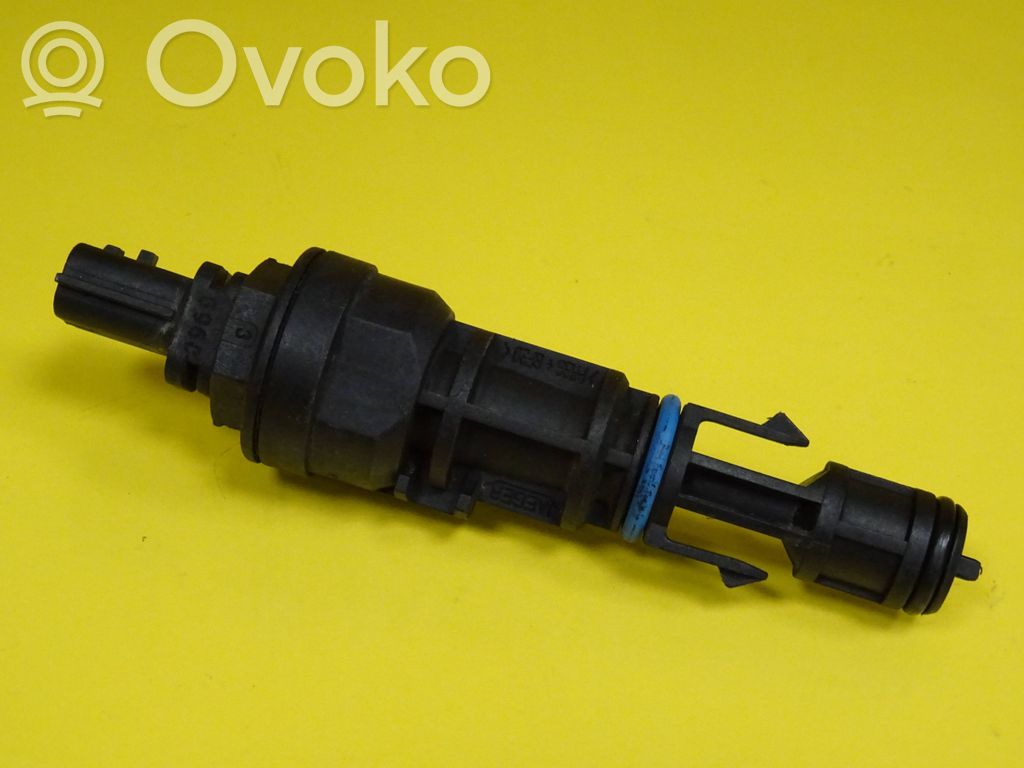 Speed sensor (speedometer sensor)   8200547283
