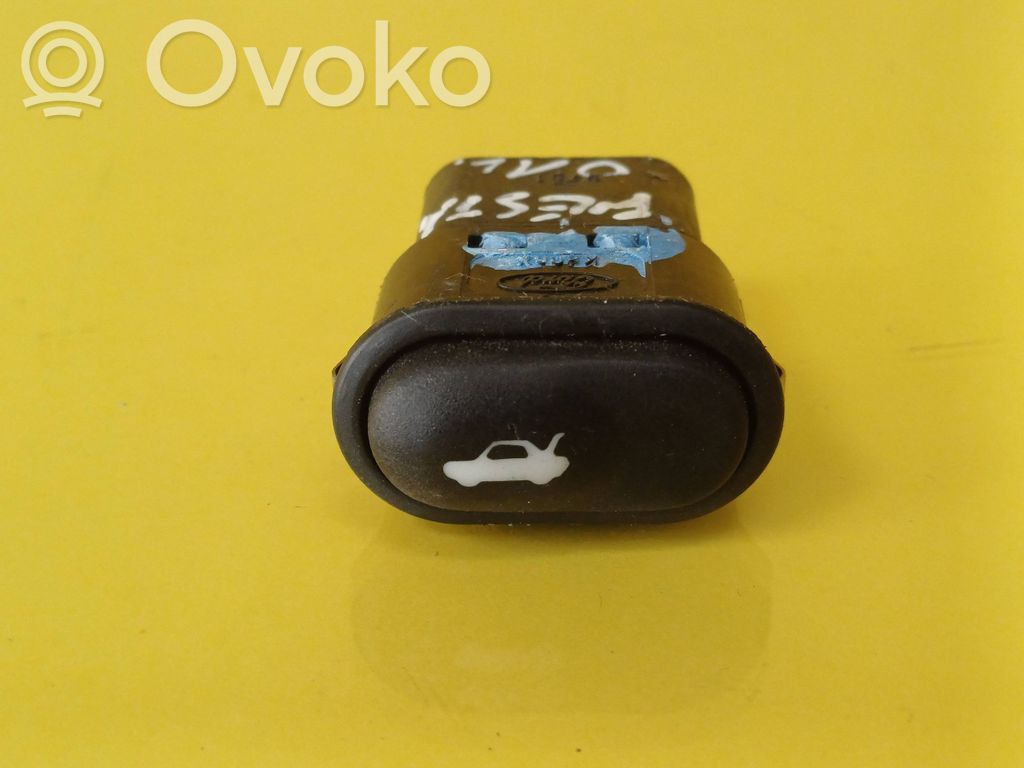 Ford Fiesta Tailgate opening switch 