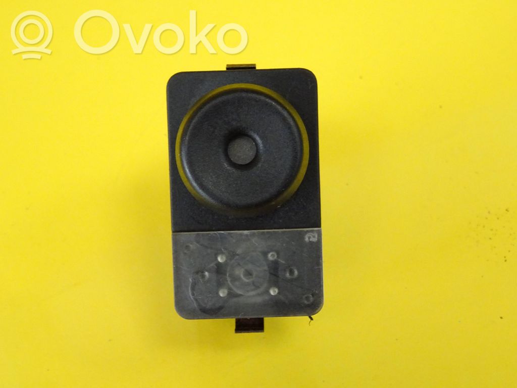 Windscreen/window heater switch   95GG18C621AA
