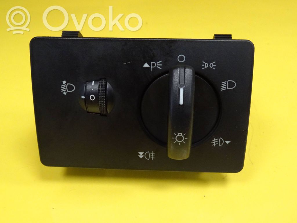 Interruptor de luz   7M5T13A024MA