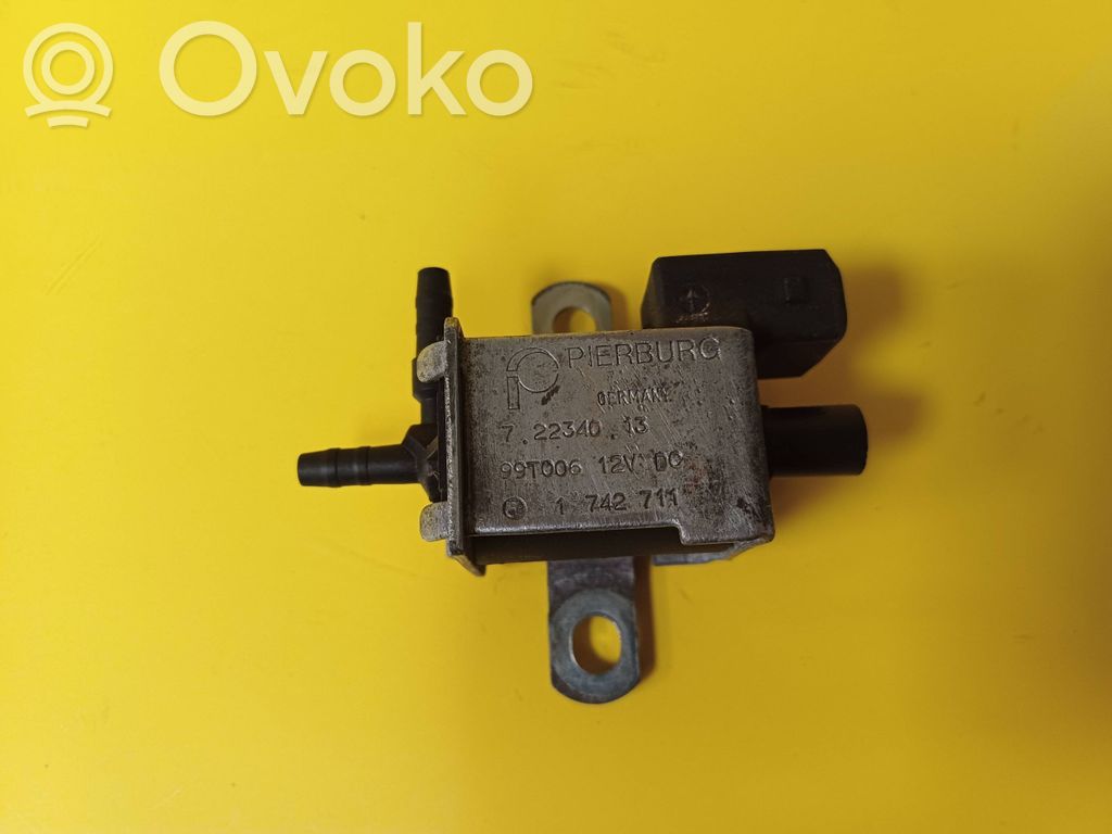 BMW 5 E39 Turbo solenoid valve 