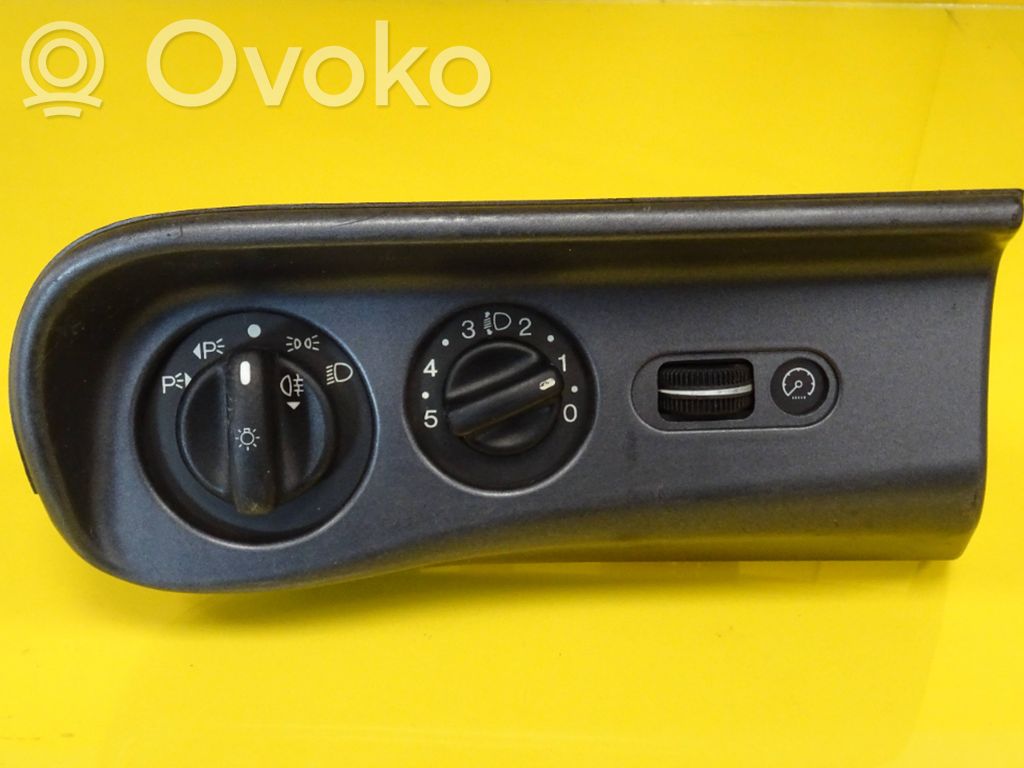Ford Mondeo MK I Light switch 