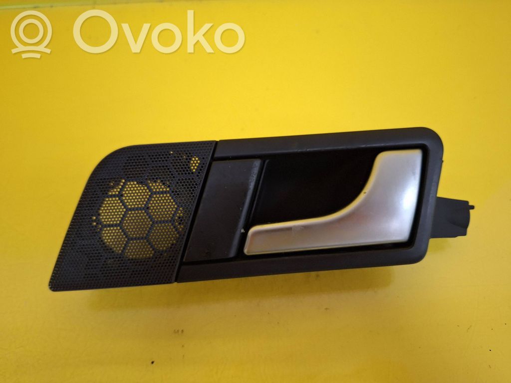 Front door interior handle   8Z0837020