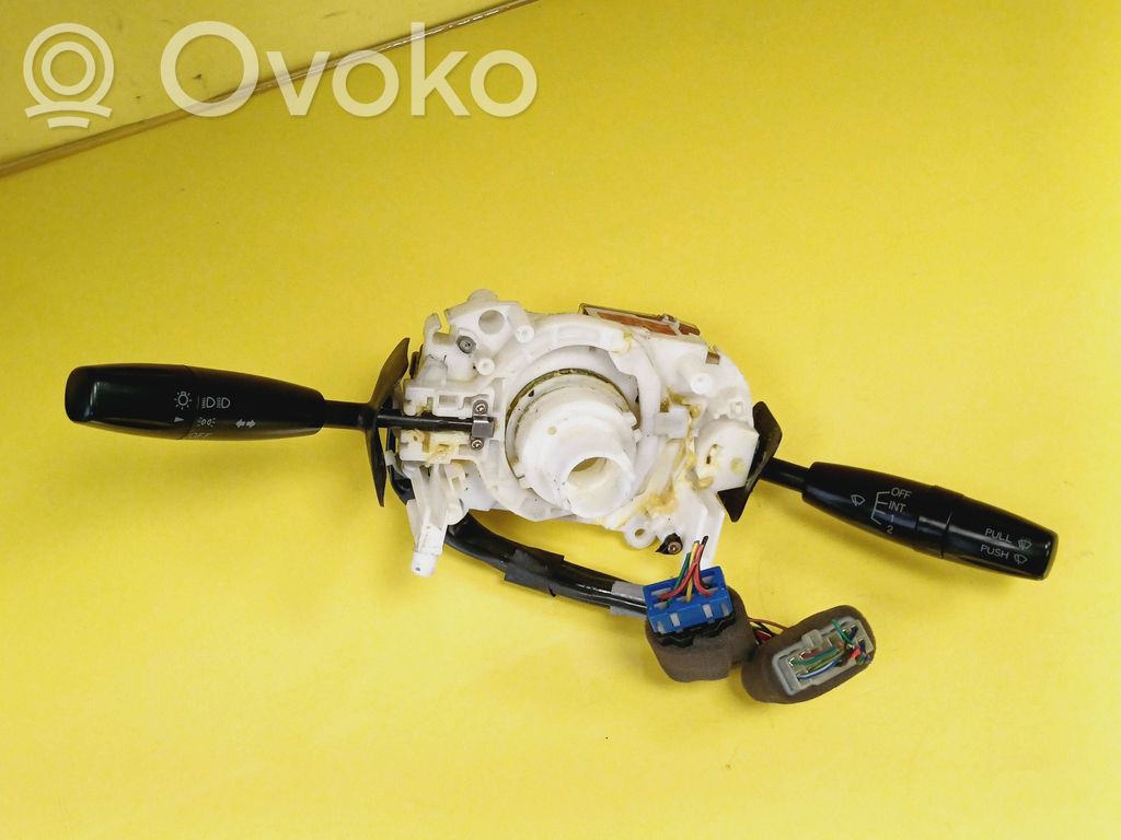 KIA Rio Leva/interruttore dell’indicatore di direzione e tergicristallo 