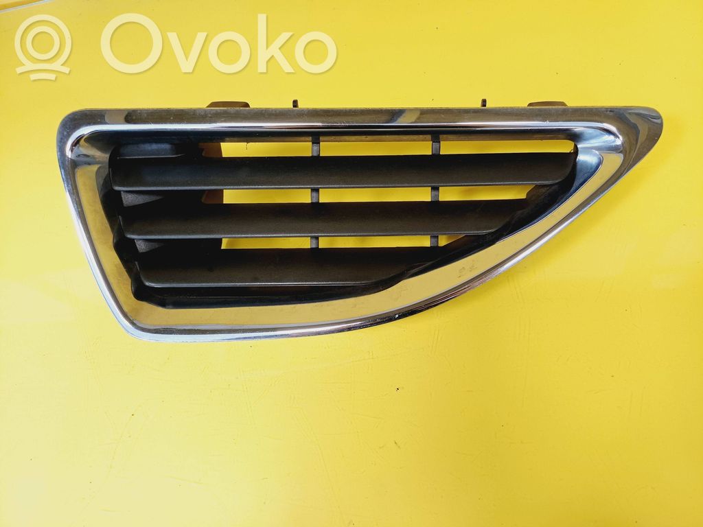 Renault Megane I Etusäleikkö 