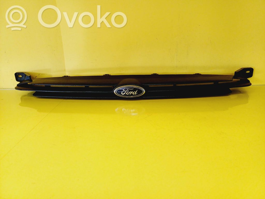 Ford Escort Front grill 
