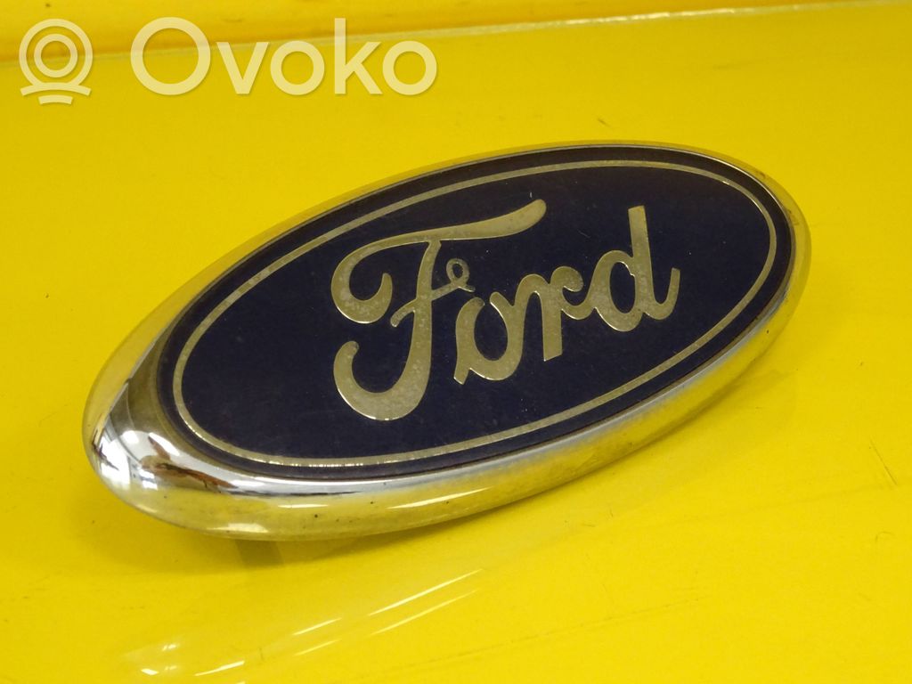 Ford Focus Ražotāja emblēma 