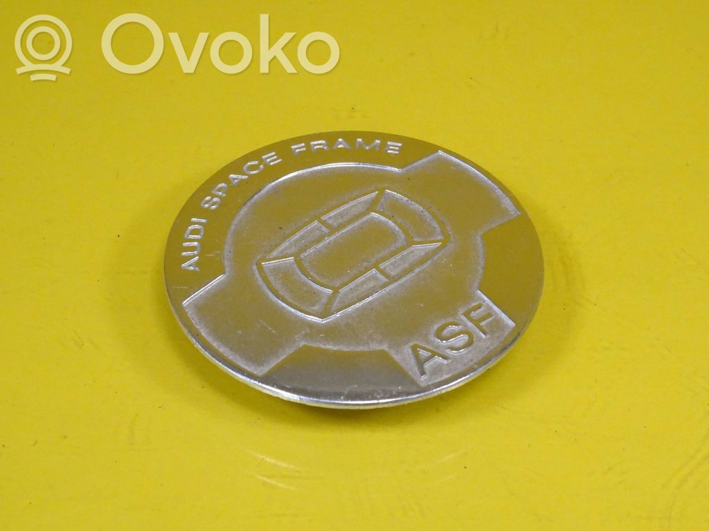Audi A8 S8 D3 4E Gamintojo ženkliukas 