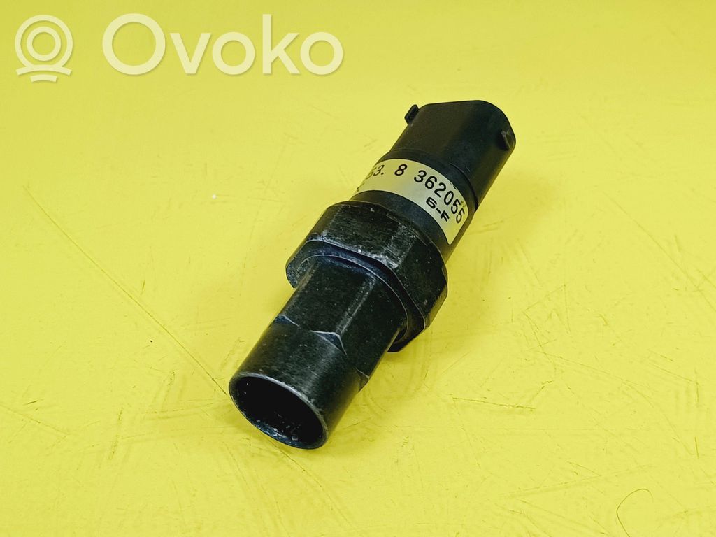 BMW 3 E36 Air conditioning (A/C) pressure sensor 