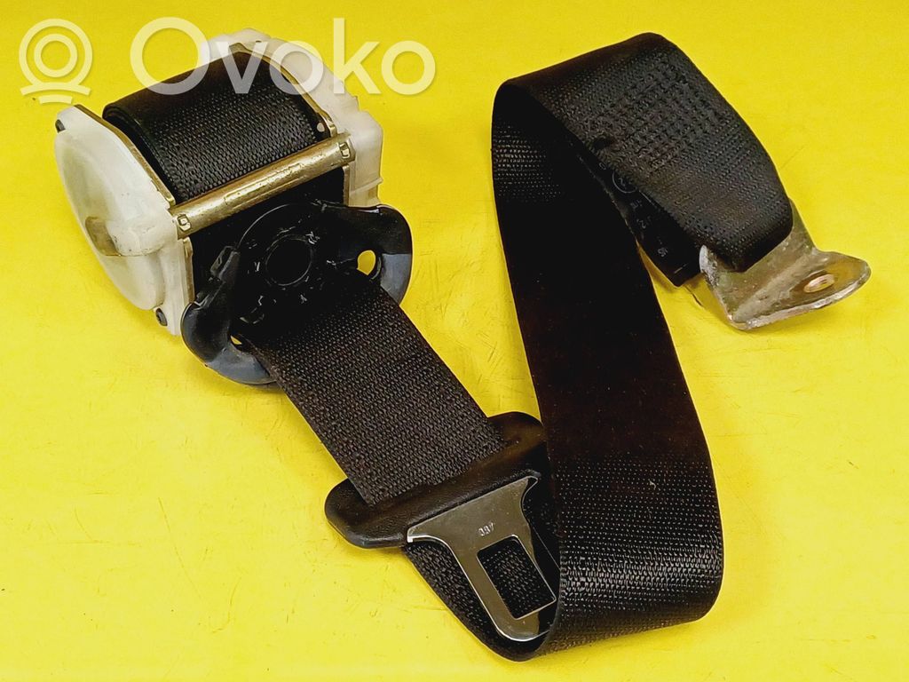 Opel Corsa B Cinturón trasero 