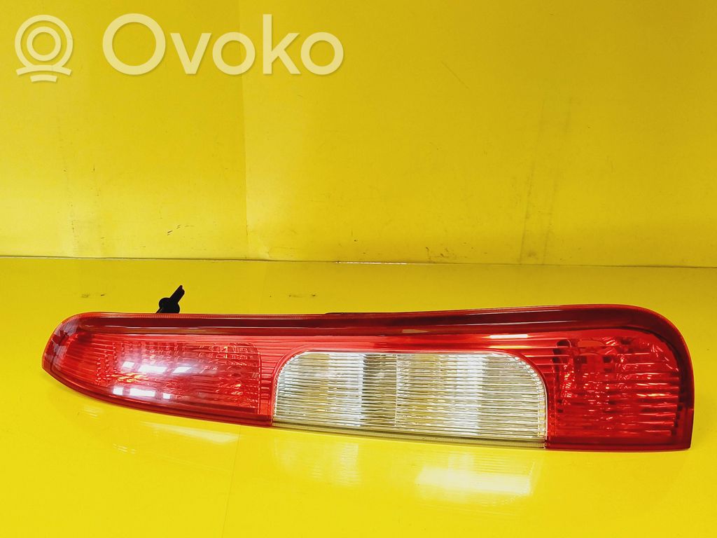 Rear/tail lights   3M5113A602AA
