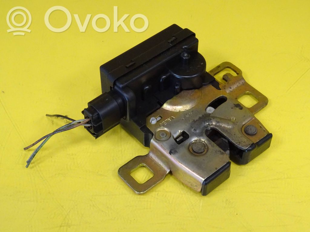 Mini One - Cooper R50 - 53 Tailgate lock latch 