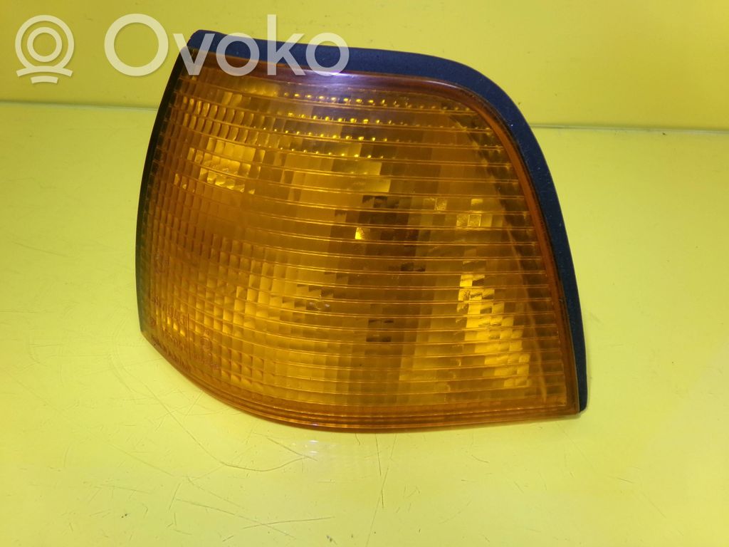Front indicator light   ZB155233