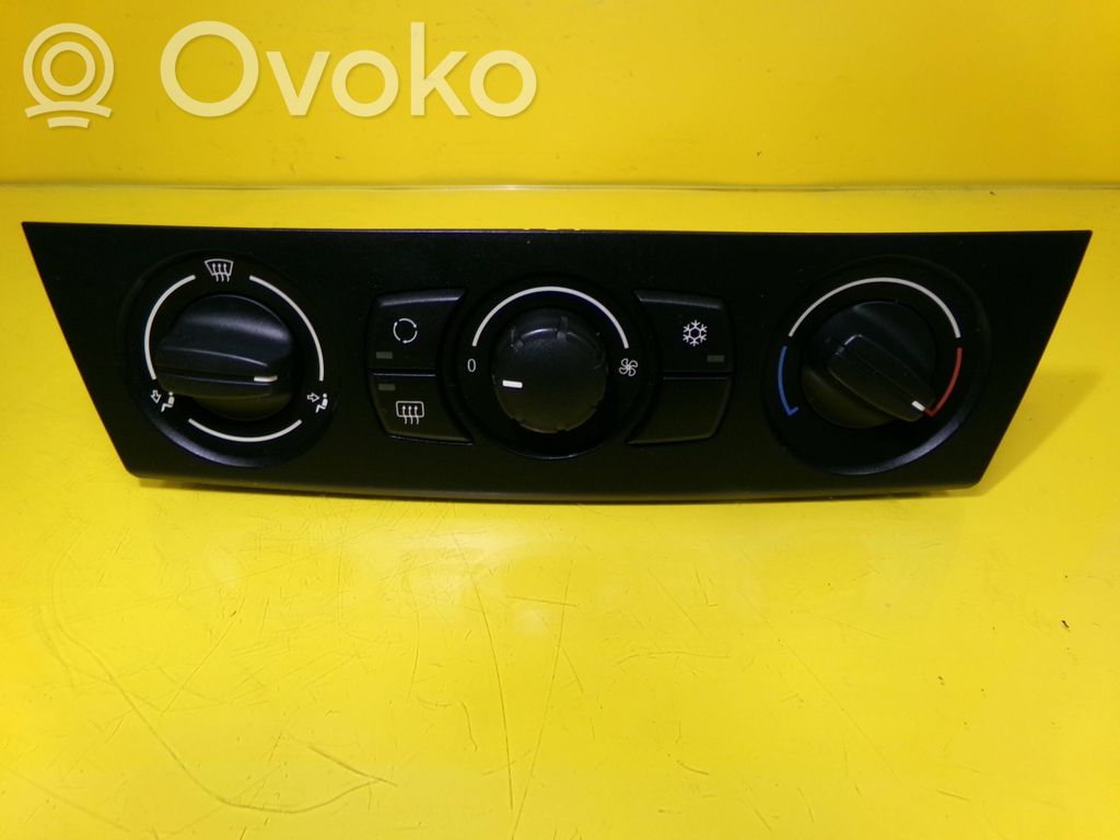 BMW 1 E81 E87 Climate control unit 