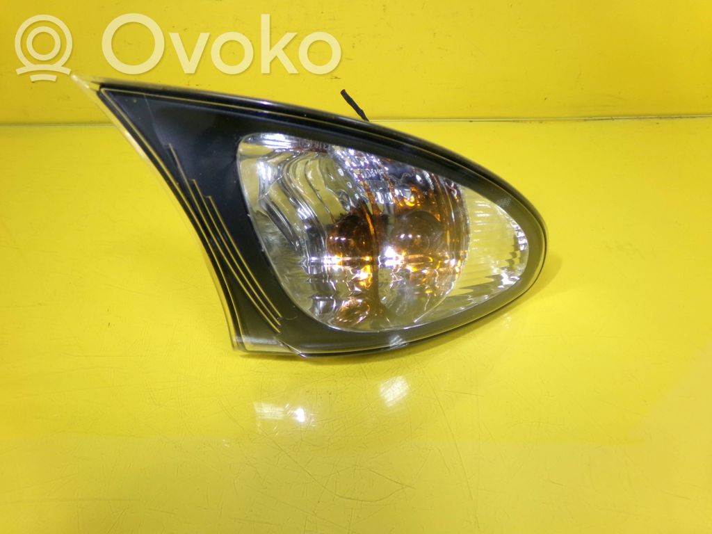 Front indicator light   388706,6914200