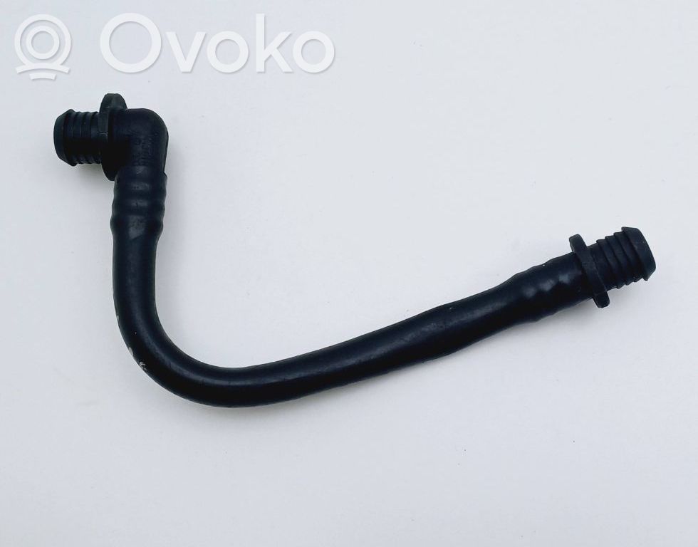Audi A4 S4 B5 8D Przewód / Wąż podciśnienia 