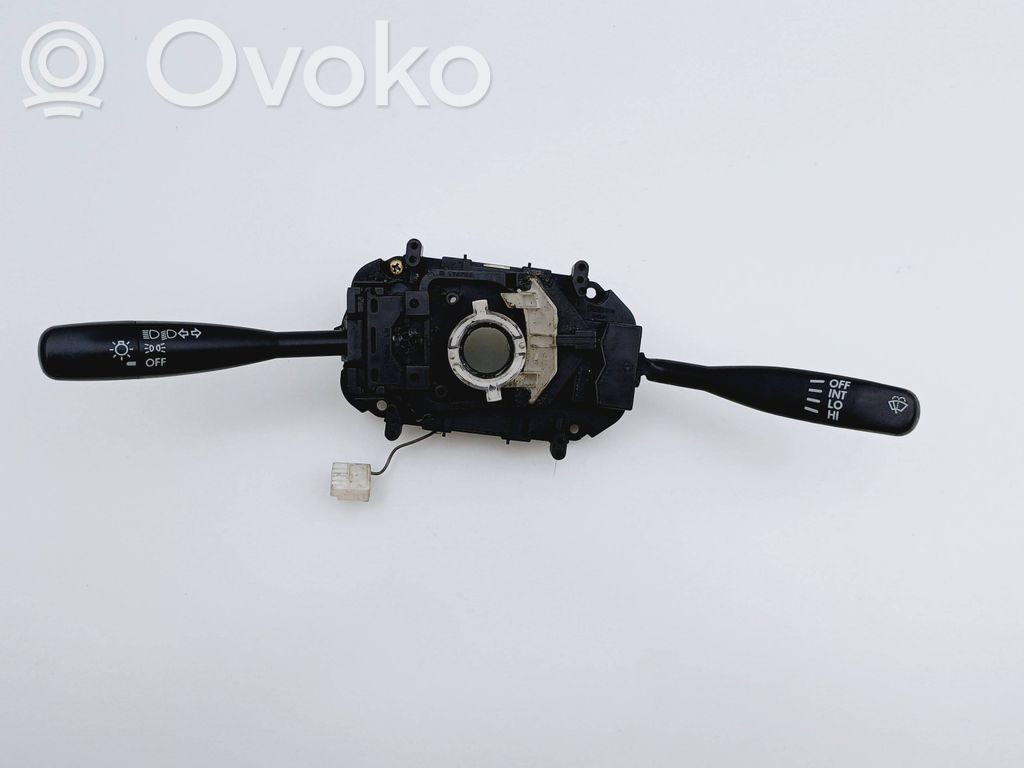 Daihatsu YRV Interruptor/palanca de limpiador de luz de giro 
