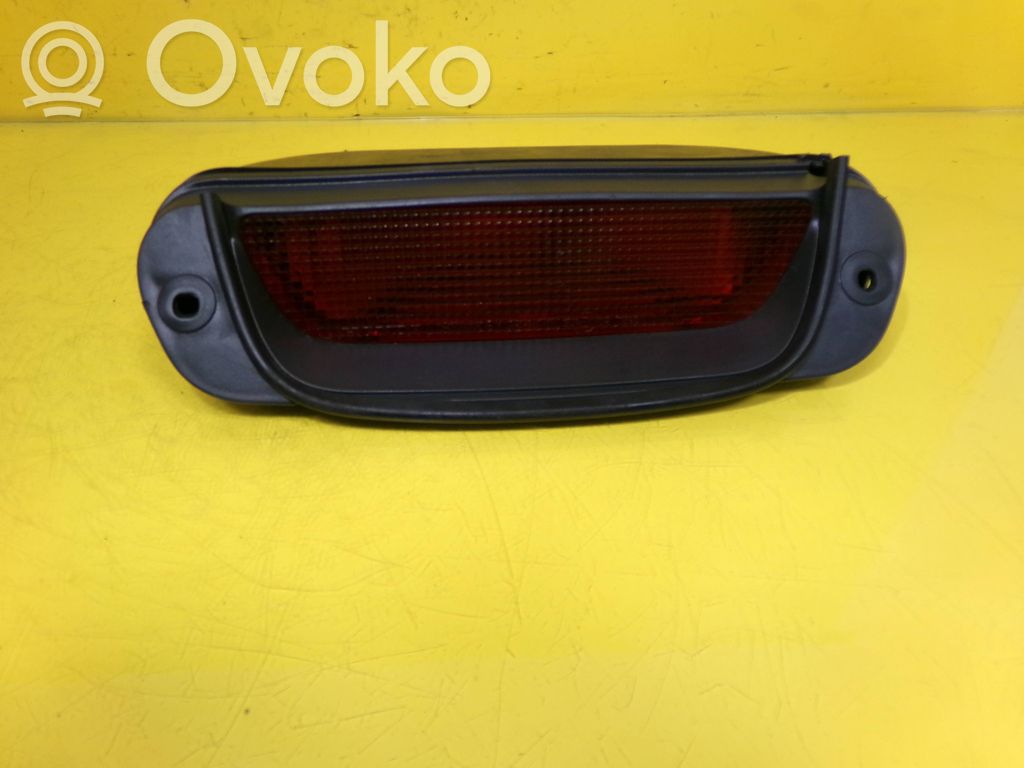 Honda CR-V Trzecie światło stop 
