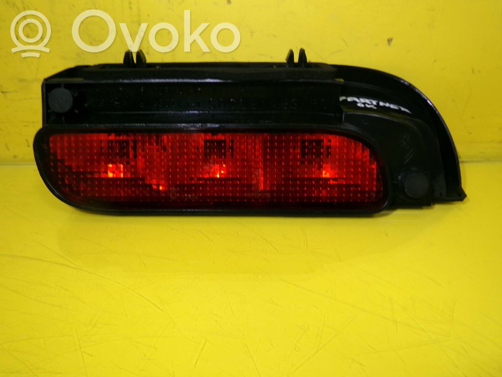 Peugeot Partner Third/center stoplight 