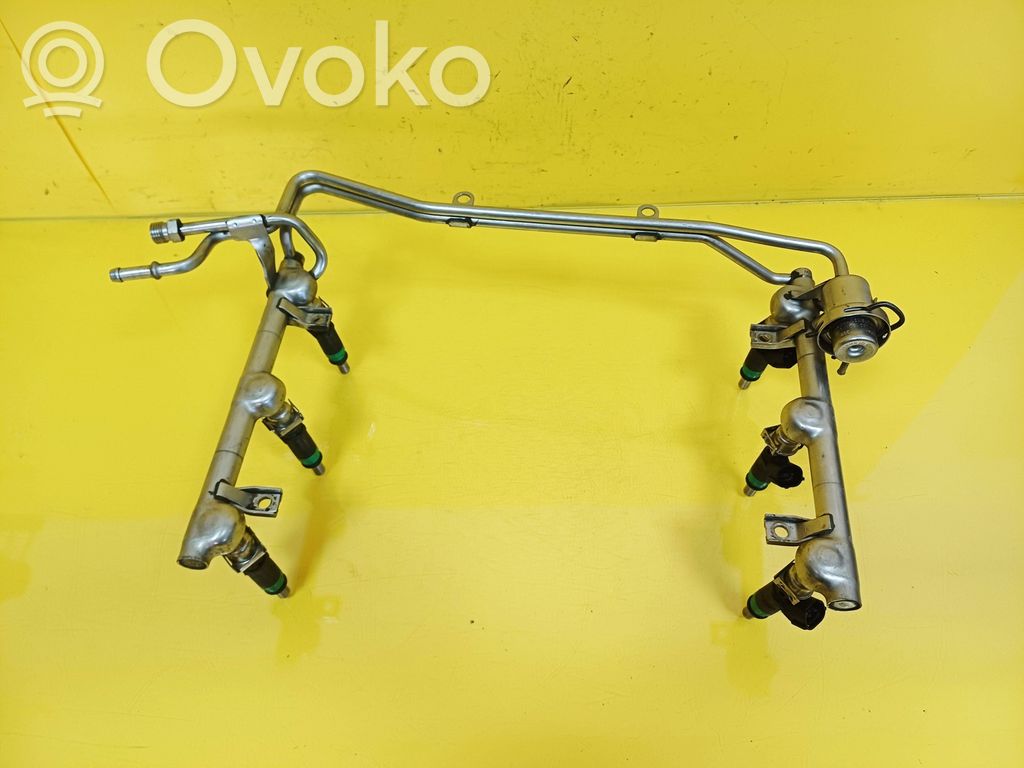 Audi A4 S4 B6 8E 8H Rampă alimentare injectoare 