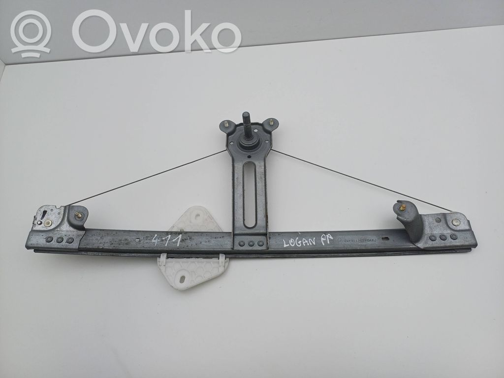 Dacia Logan I Front door manual window regulator 