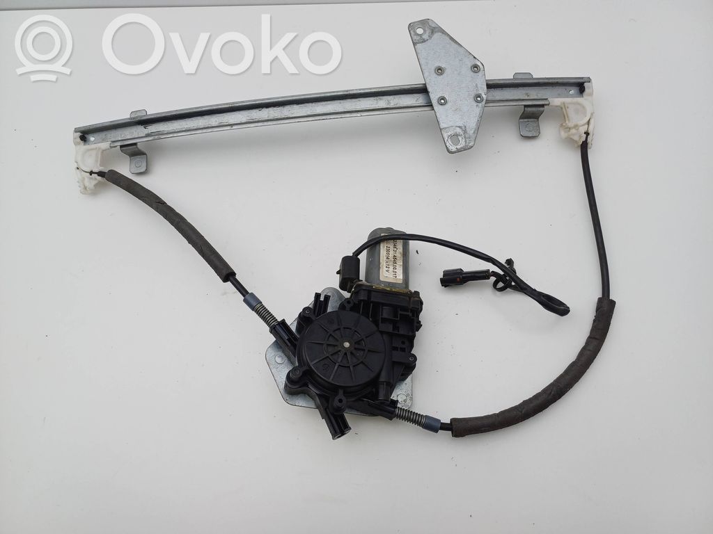 Hyundai Lantra I Front door window regulator with motor 