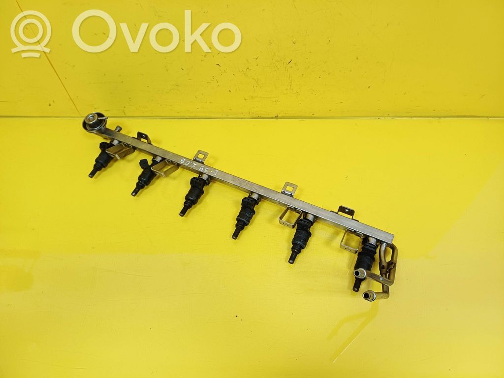 BMW 5 E39 Rampă alimentare injectoare 
