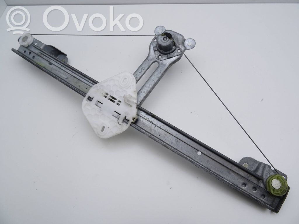 Dacia Logan I Front door manual window regulator 
