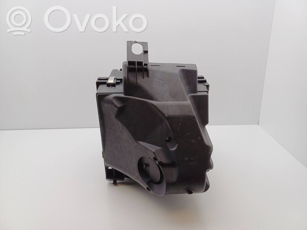 Audi A4 S4 B5 8D Gaisa filtra kaste