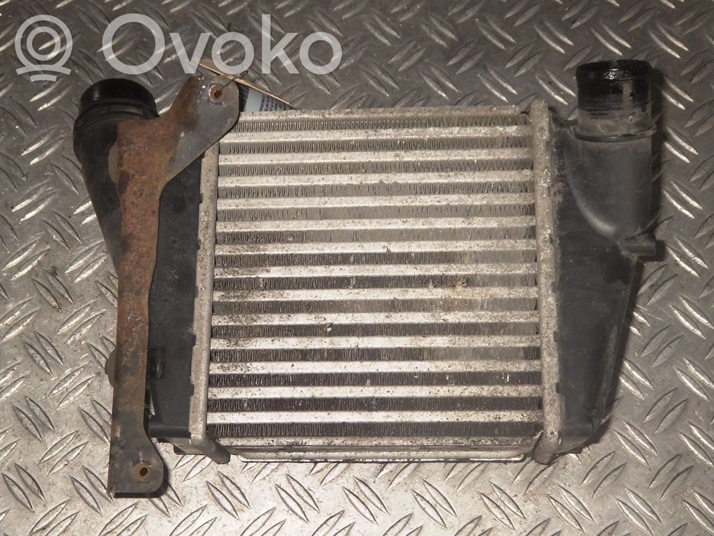 Renault Twingo II Interkūlerio radiatorius 